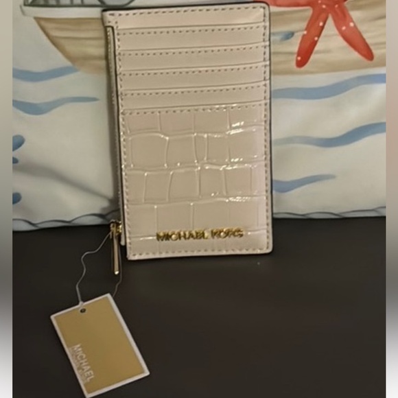 Michael Kors Accessories - Michael Kors Ivory Card Holder